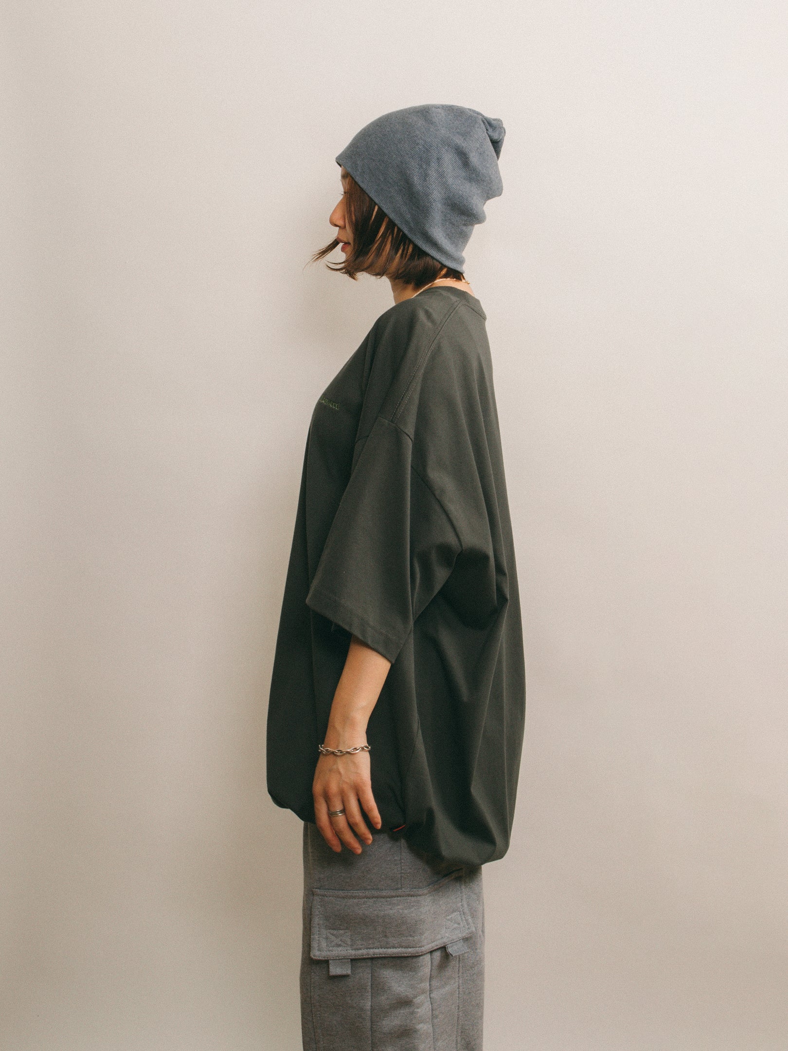 Logo Drawcord Tee [Charcoal]