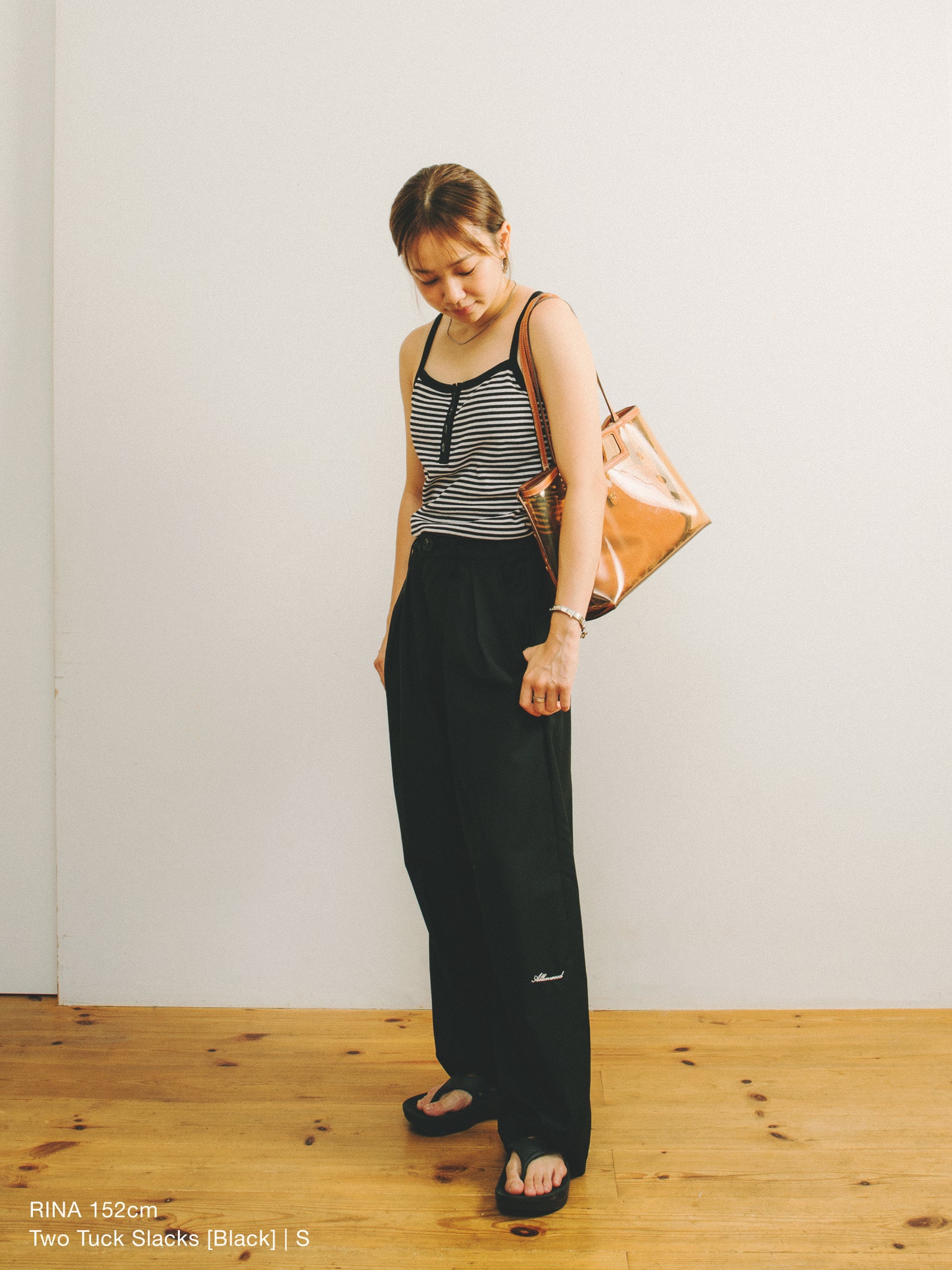 Two Tuck Slacks [Black]