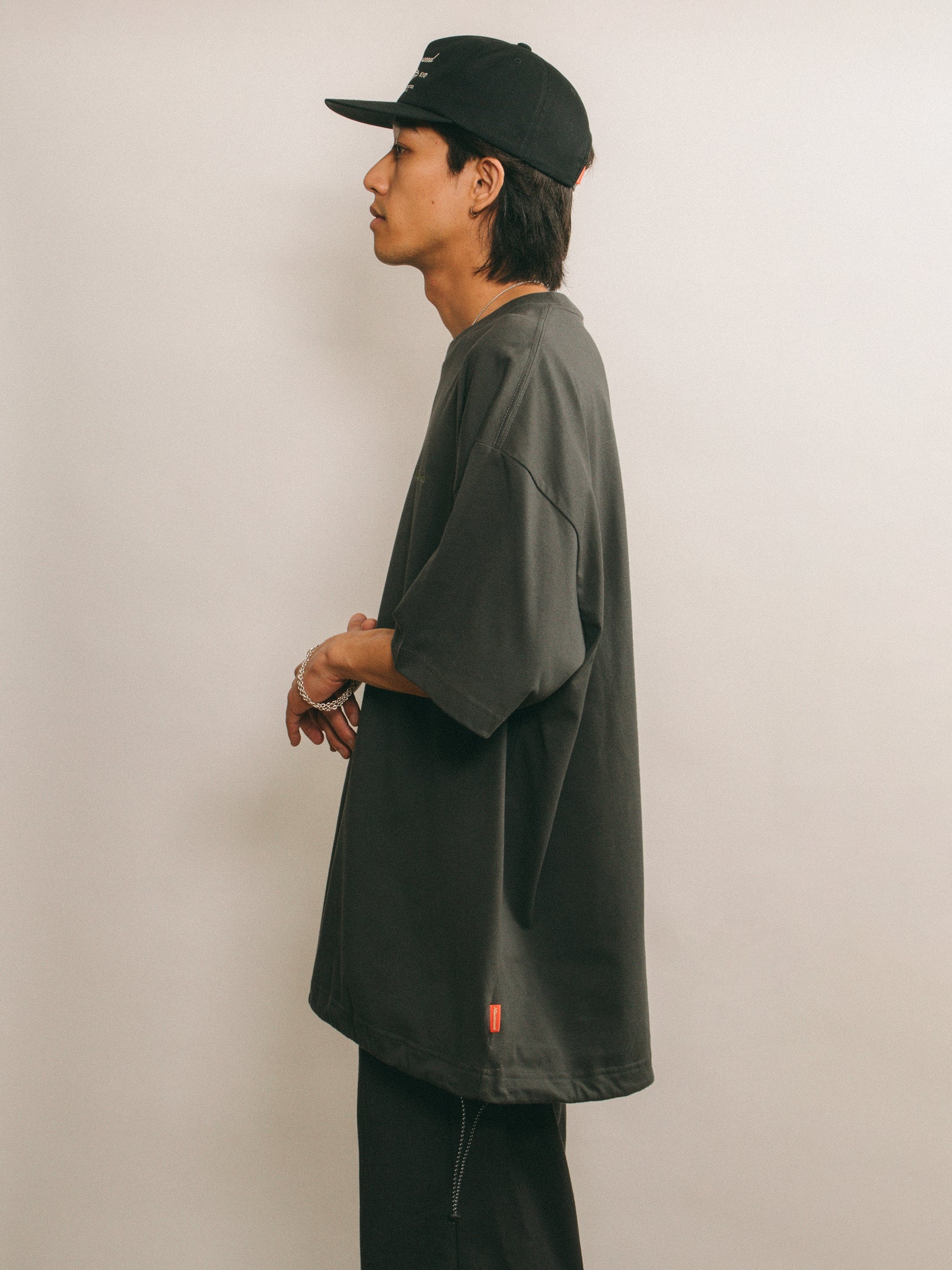 Logo Drawcord Tee [Charcoal]