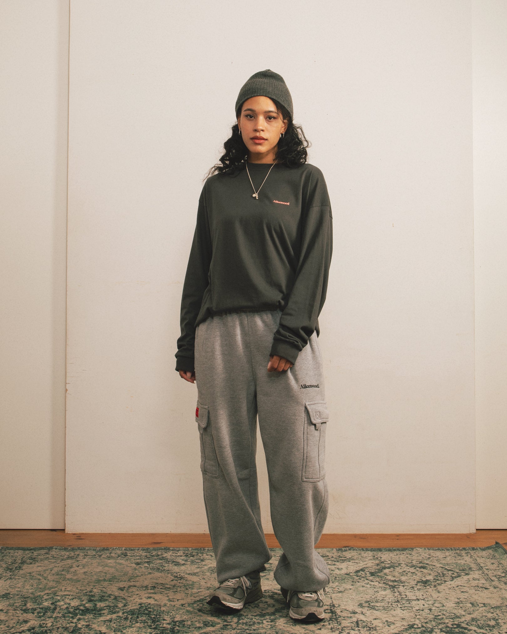 Logo L/S Tee [Charcoal]