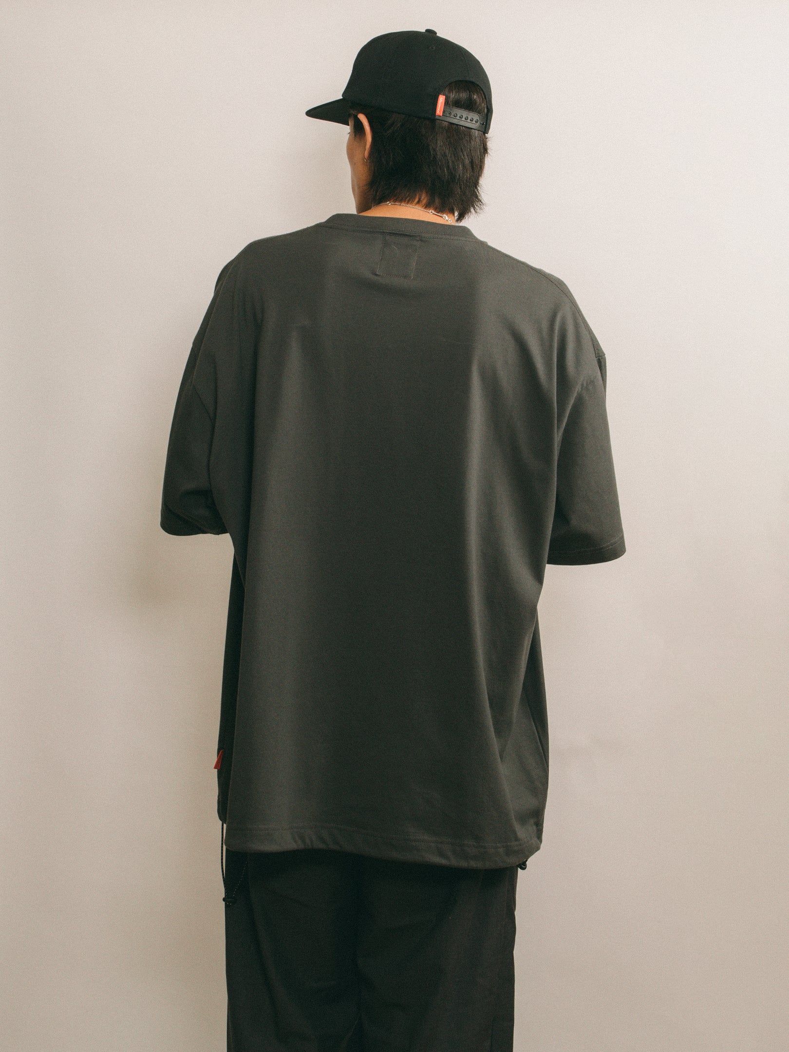 Logo Drawcord Tee [Charcoal]