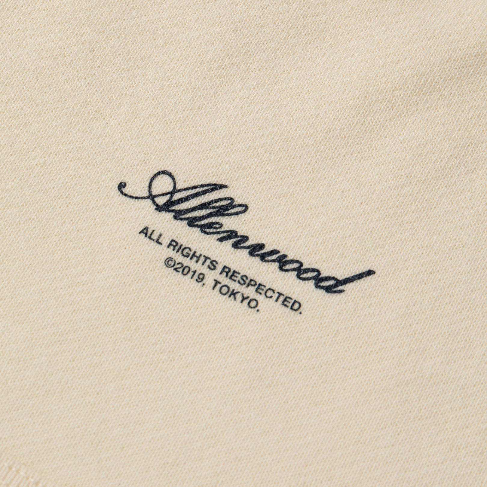 Script Logo Bib [Natural]