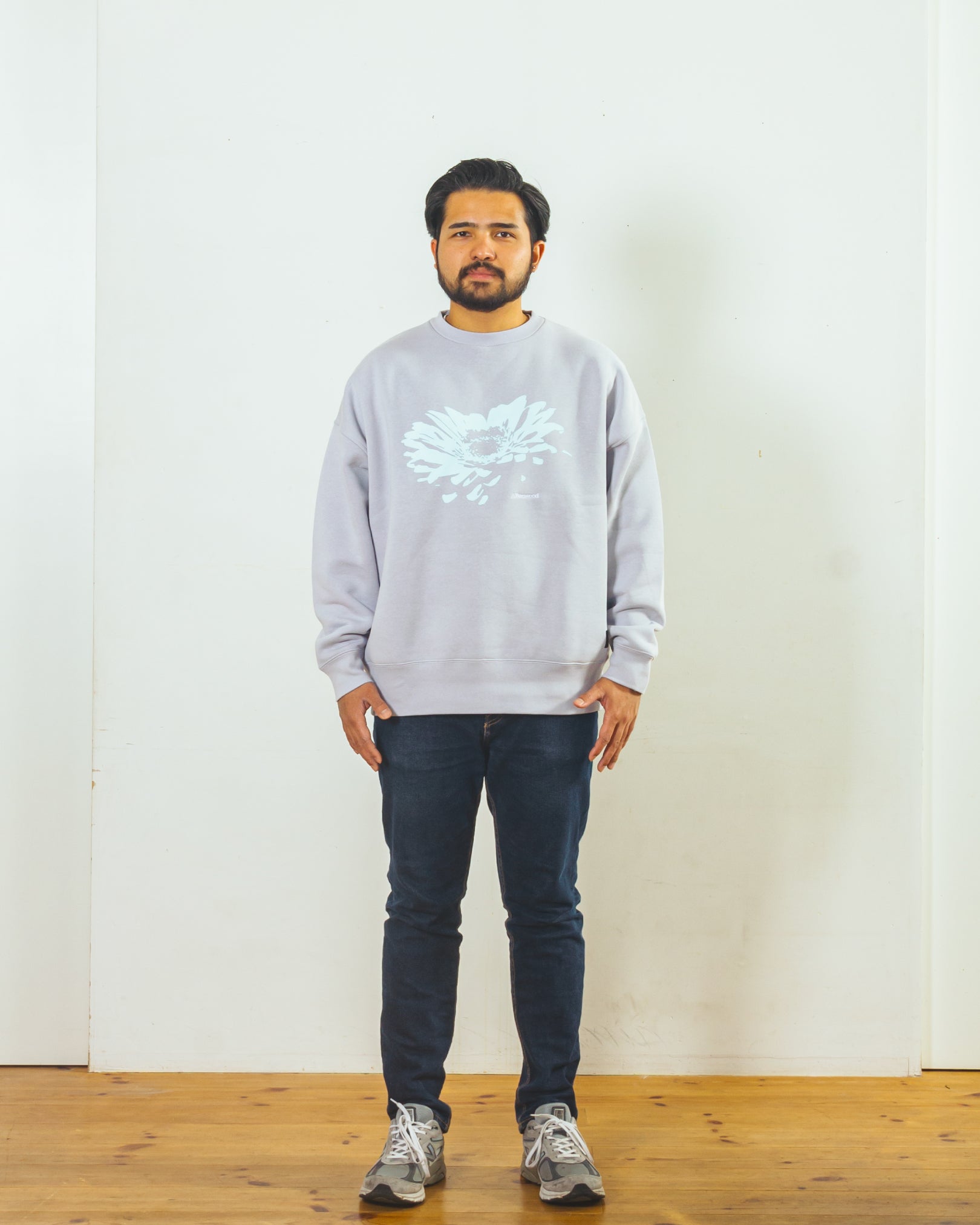 Sign of Bloom Crew Sweat [Frost Purple]