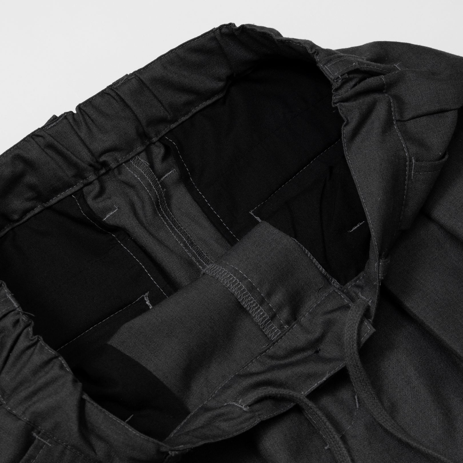 Two Tuck Slacks [Gray]