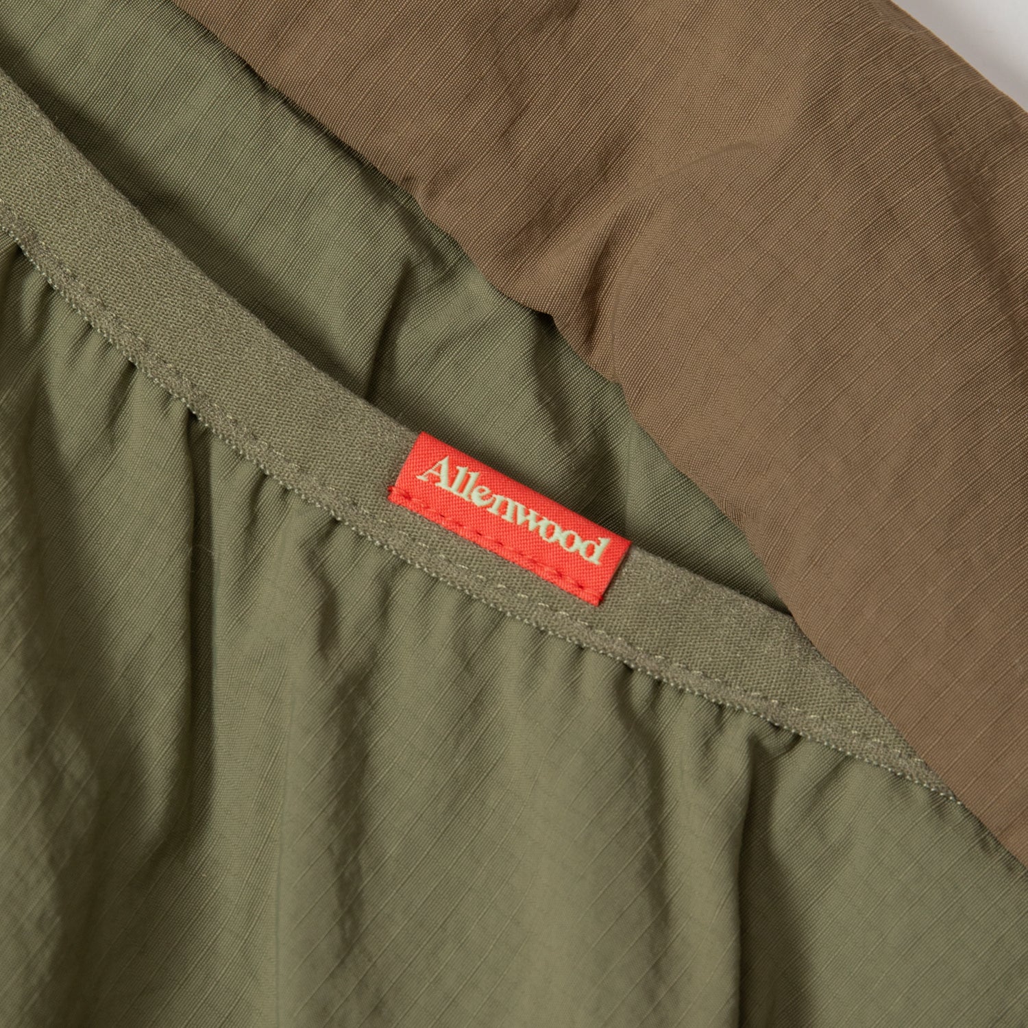 Nylon Packable Vest [Moss/Light Brown]