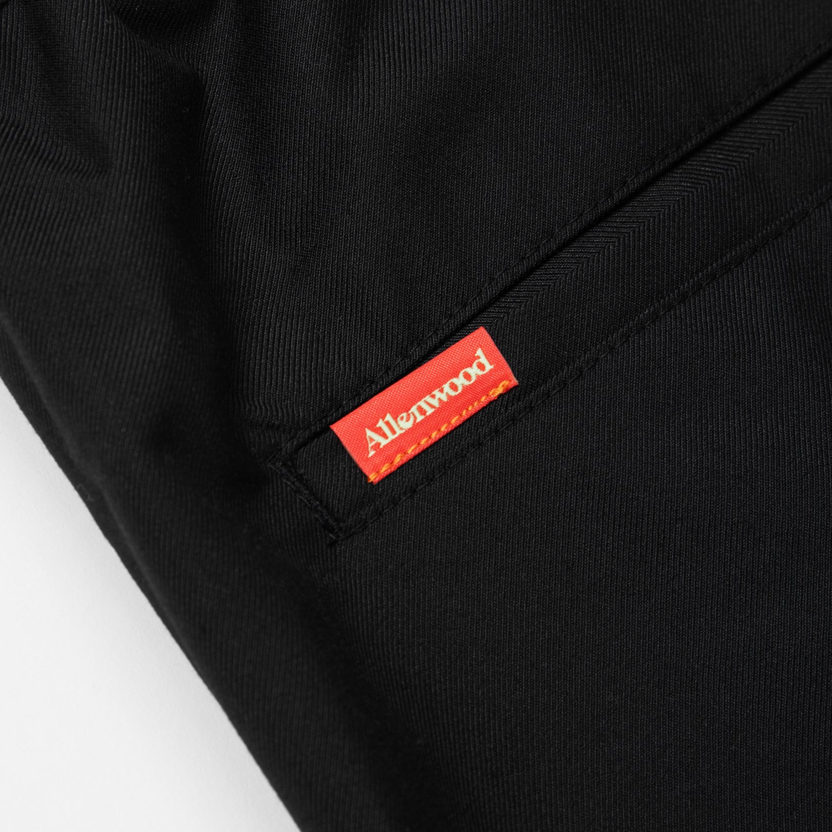 Two Tuck Slacks [Black]