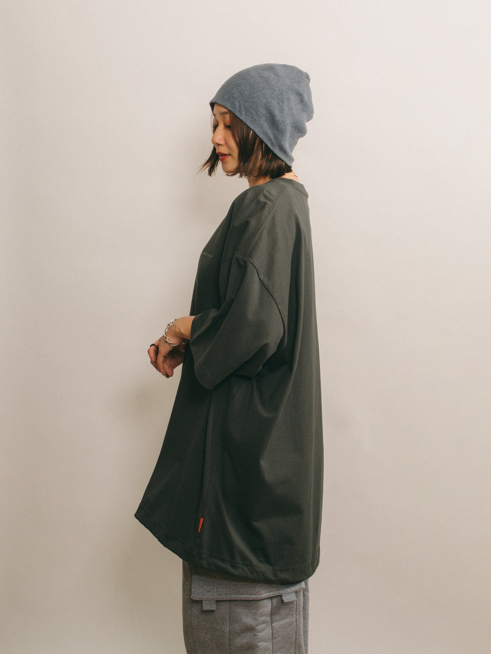 Logo Drawcord Tee [Charcoal]